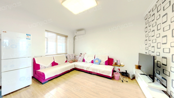 育德里二手房实景图