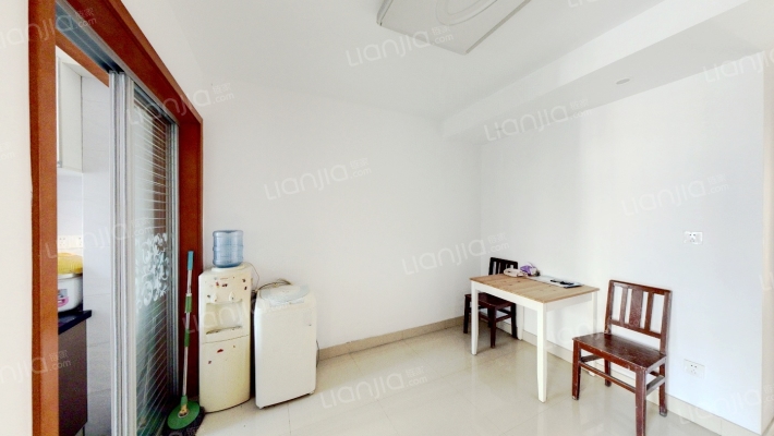 新街巷小区二手房实景图