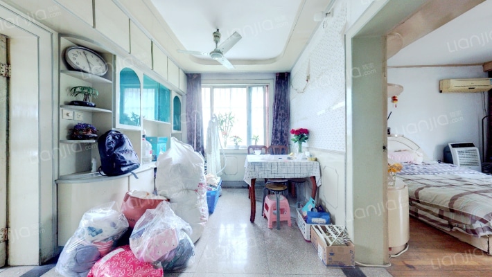 虹桥路8号二手房实景图