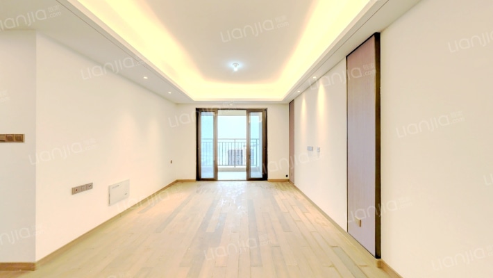 中梁芯都会二手房实景图