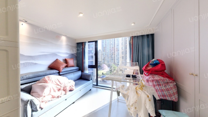 未来七彩小镇二手房实景图