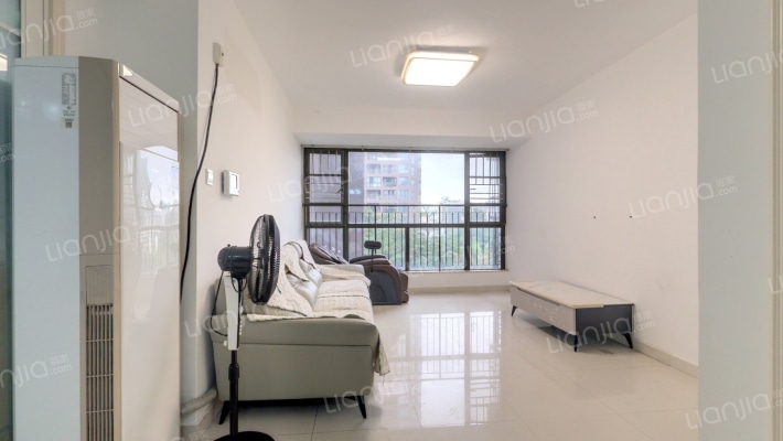 新德家园二手房实景图