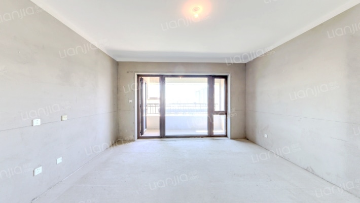 荣盛和府二手房实景图