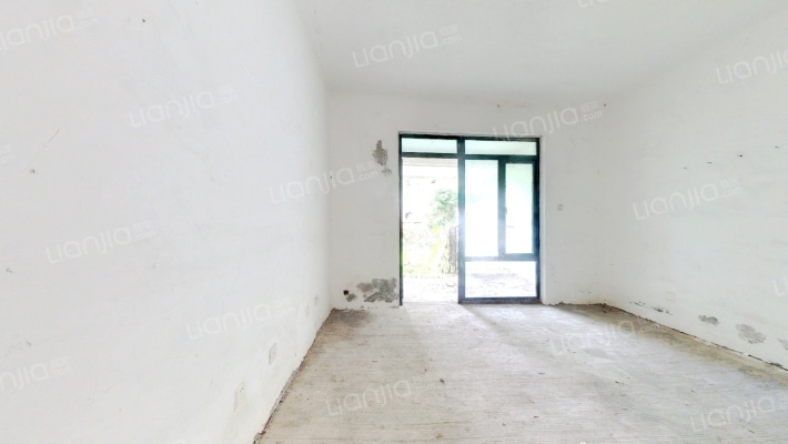 高尔国际1期二手房实景图