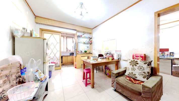 文艺路小学家属院二手房实景图