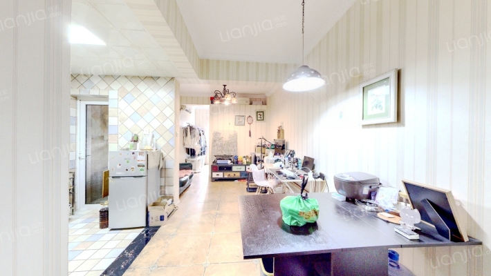 炜岸城一期二手房实景图