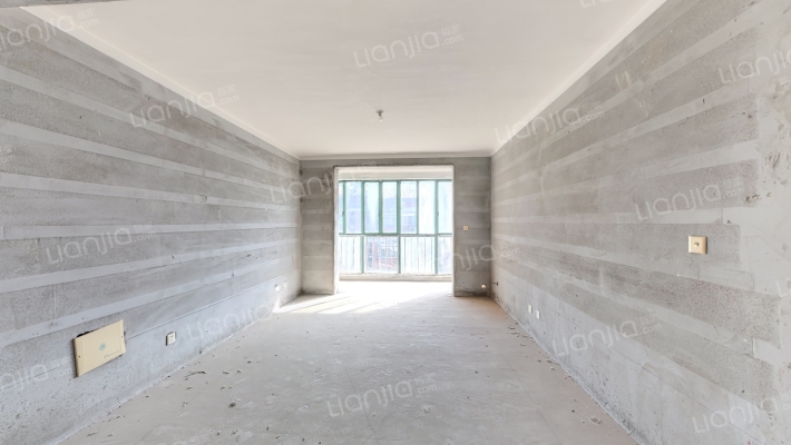 塞纳名邸二手房实景图