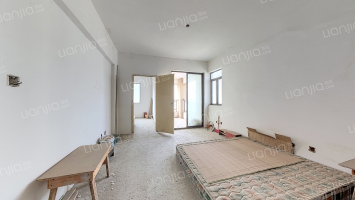 港通山水华庭二手房实景图