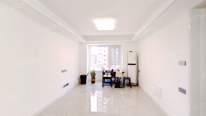 金地城E2区二手房实景图