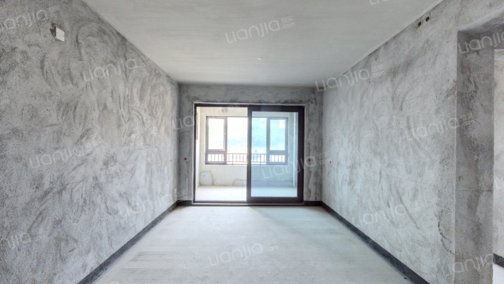 领琇长江B区二手房实景图