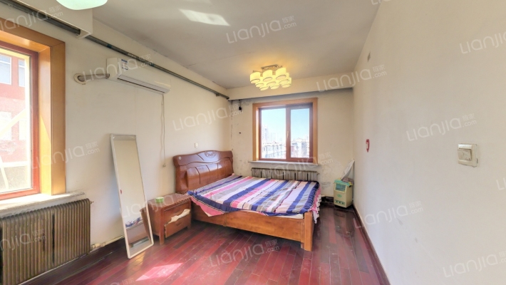 爱工南街二手房实景图