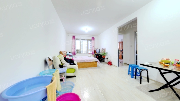 融创融园二手房实景图