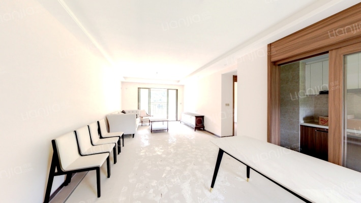 保利领秀山二手房实景图