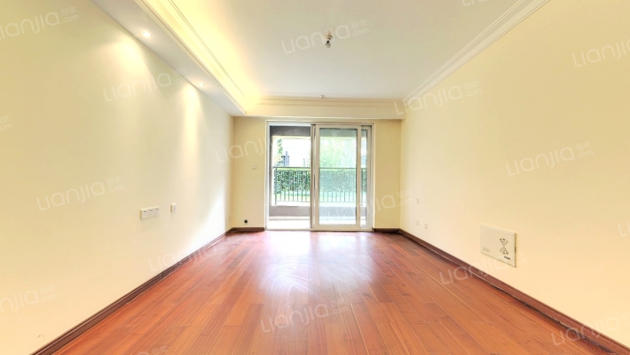 万科遇见山二手房实景图