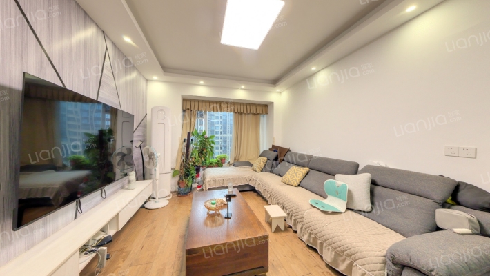 天府逸家一期二手房实景图