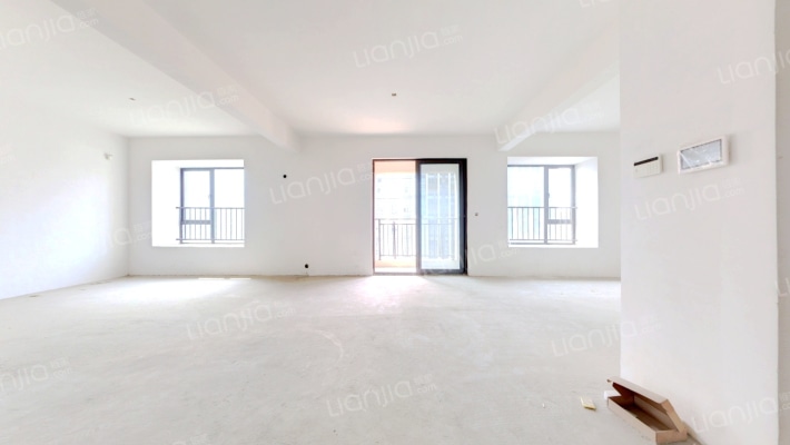 绿地汉口中心二手房实景图