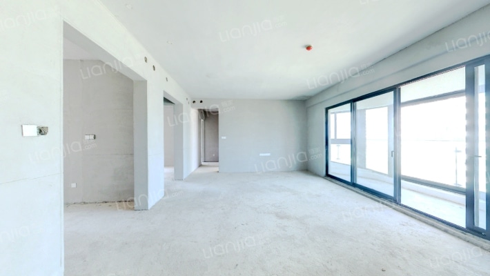 华发广场悦海湾二手房实景图