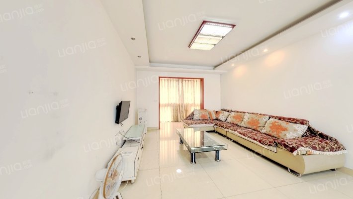 春晓华庭二手房实景图