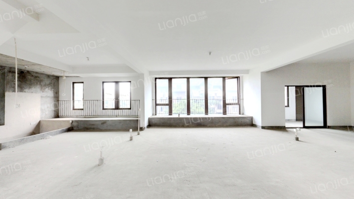 橡树湾一期联庭别墅二手房实景图