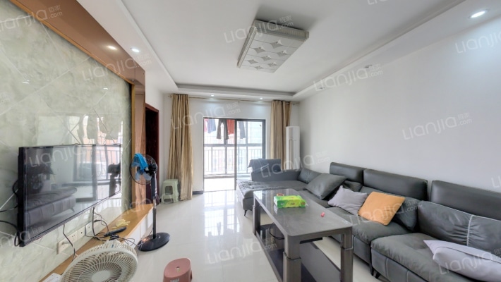 童话里二手房实景图