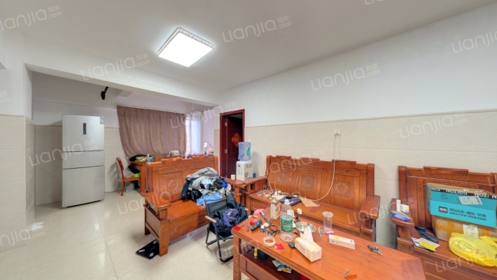 中立花园二手房实景图