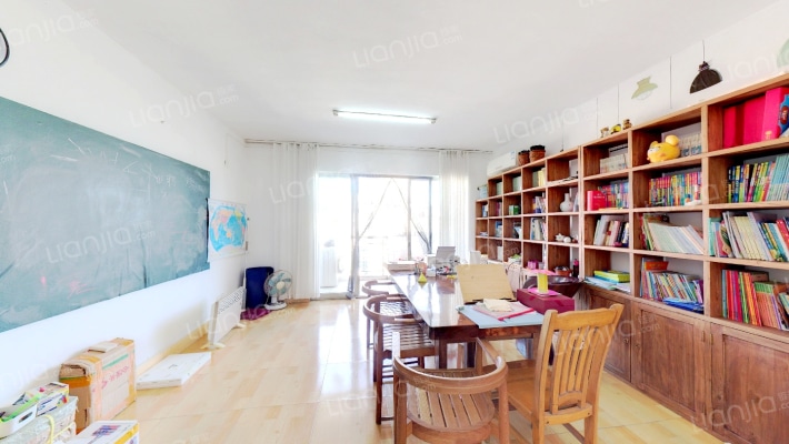 康光温泉二手房实景图