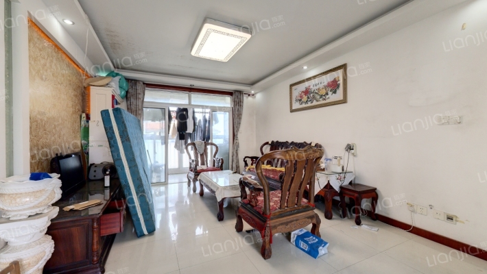 南新西园二手房实景图