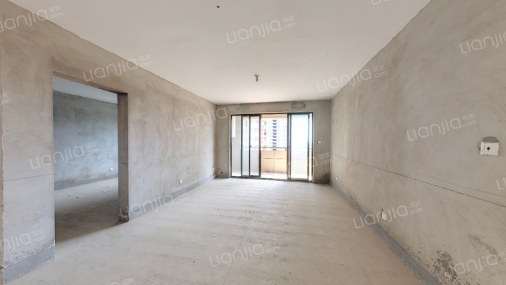 东方蓝海五期二手房实景图