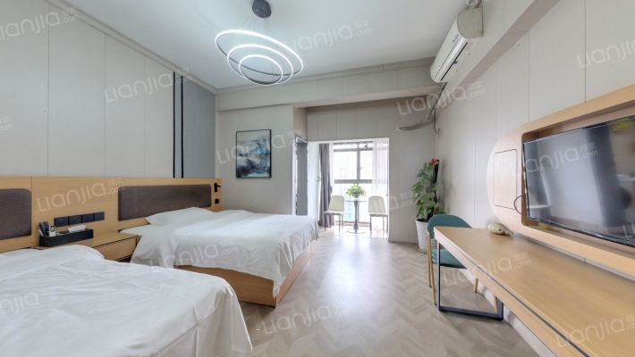 蓝光郁金香花园广场二手房实景图