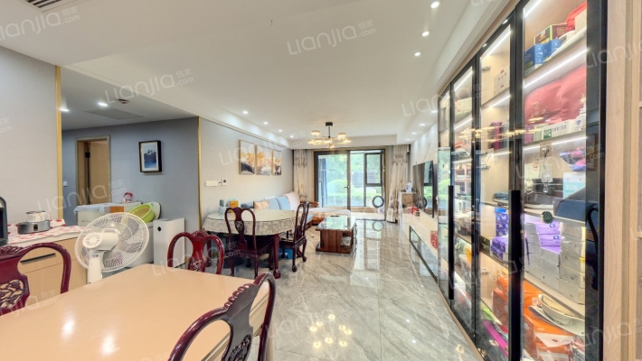 九龙仓御玺二手房实景图