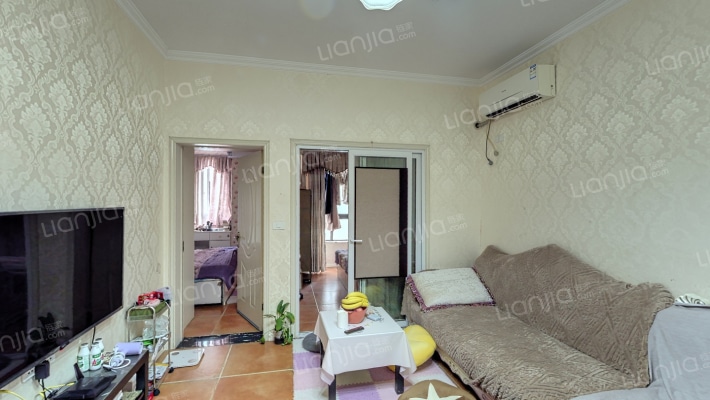 爱加欧郡2期二手房实景图