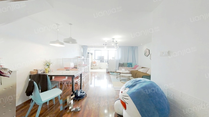 荷里活二手房实景图