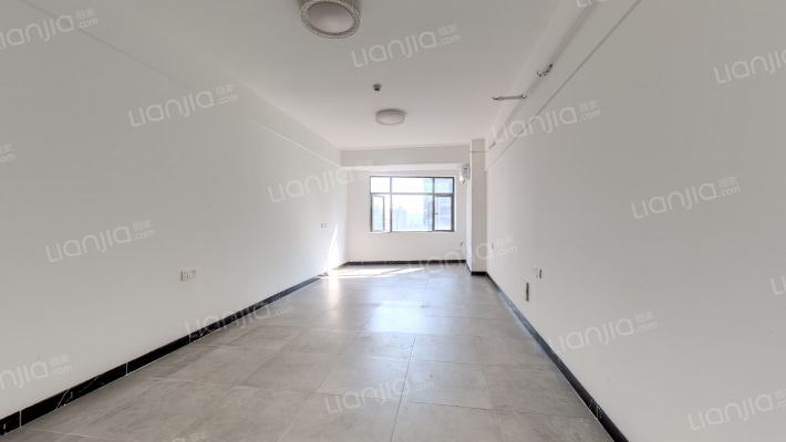 智慧大厦二手房实景图