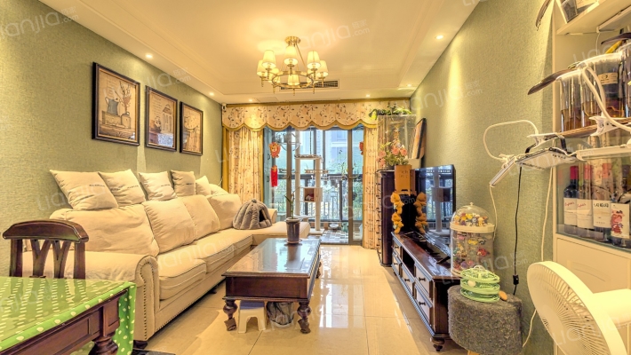 保利爱尚里尚佳二手房实景图