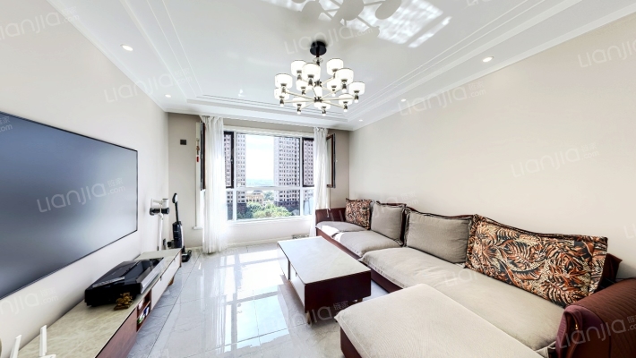 大连海湾城四期二手房实景图