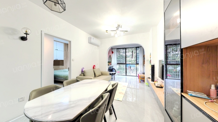 鳌港苑二手房实景图