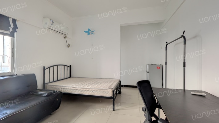 新中银·金色华庭二手房实景图