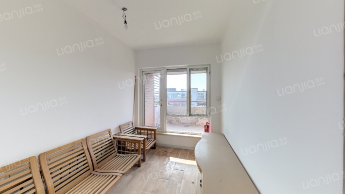 万科城邻水苑二手房实景图