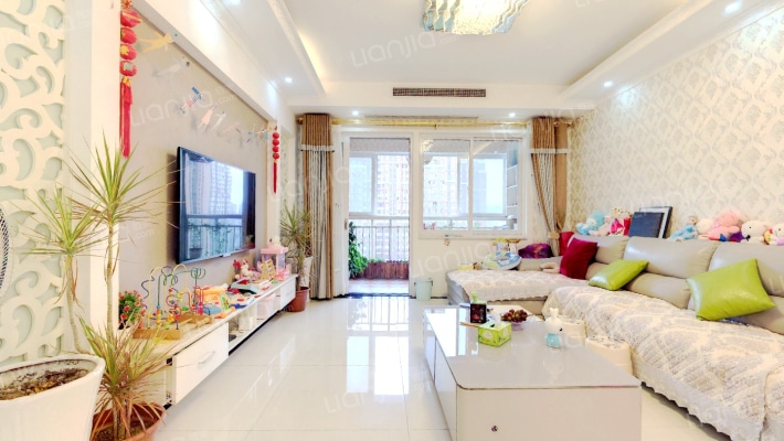 上善天成二期二手房实景图