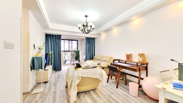 中建锦绣天地一期二手房实景图