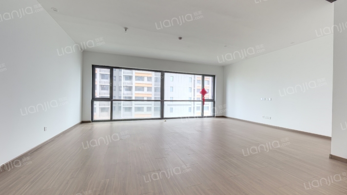 西派国樾二手房实景图