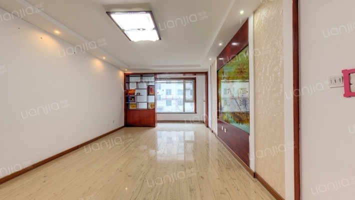 奥润府新嘉苑二手房实景图