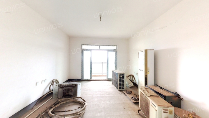 和泓四季C区二手房实景图