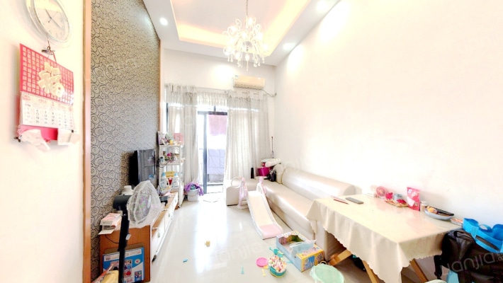 城市假日三期二手房实景图