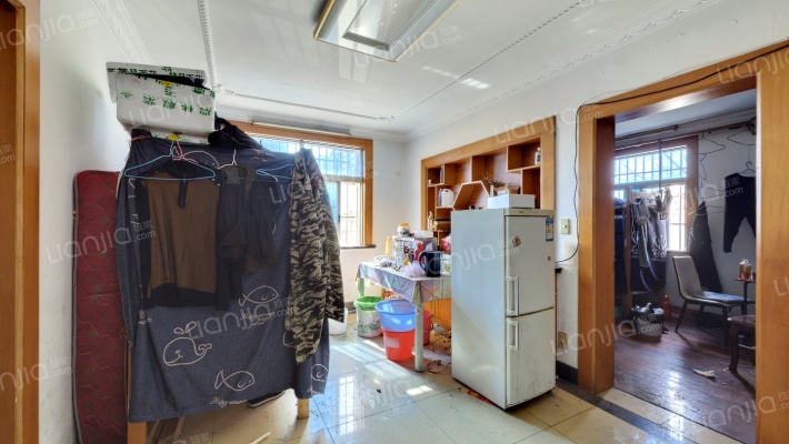 盈港新村万寿桥商住楼二手房实景图