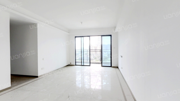 碧桂园·泊岸二手房实景图