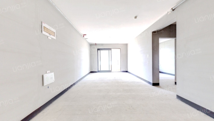 江山樾三期北二手房实景图