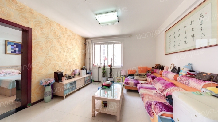 西材东苑小区二手房实景图