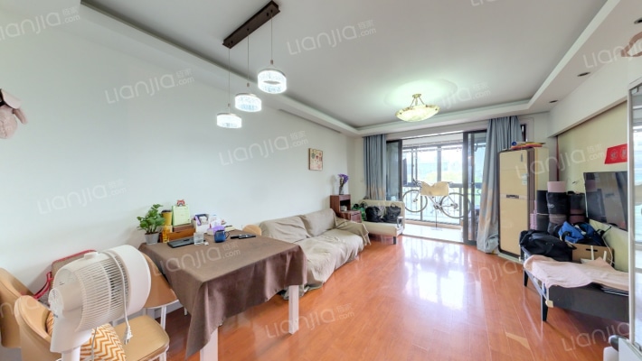 吉利名苑二手房实景图