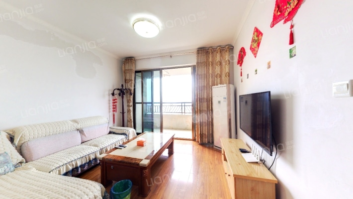 东骏湖景湾二手房实景图